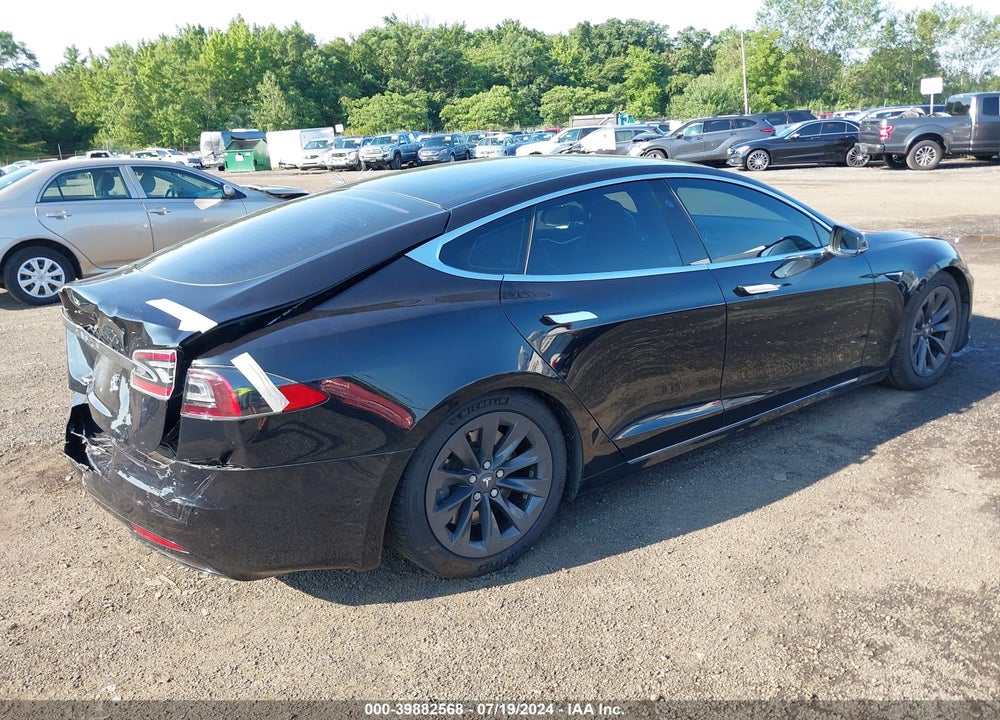 2017 TESLA MODEL S VIN: 5YJSA1E27HF210744