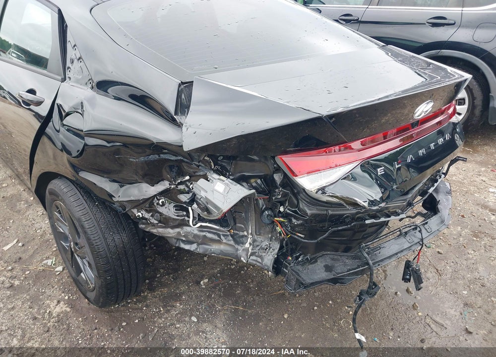 2022 HYUNDAI ELANTRA SEL VIN: KMHLS4AG3NU321682