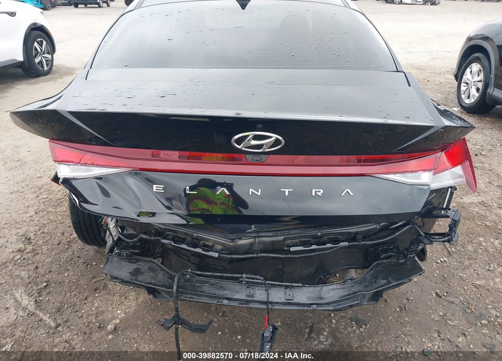 2022 HYUNDAI ELANTRA SEL VIN: KMHLS4AG3NU321682