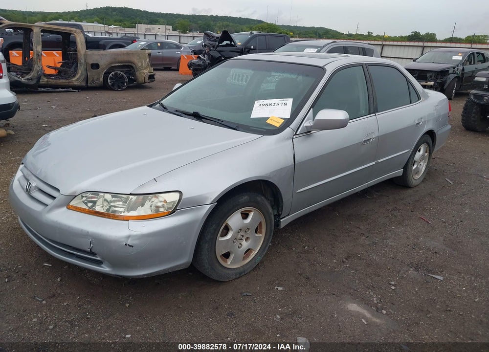 2002 HONDA ACCORD 3.0 EX VIN: 1HGCG16582A028208
