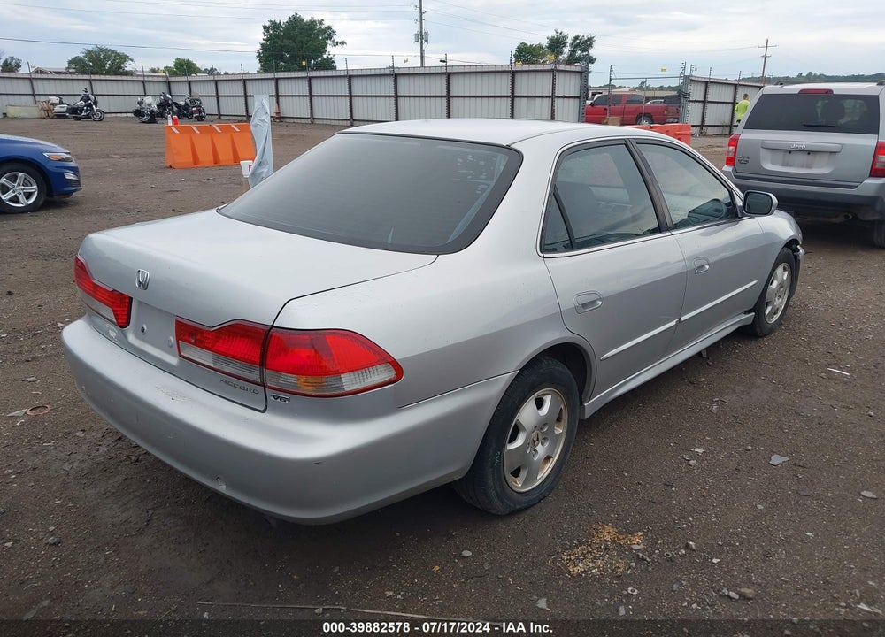 2002 HONDA ACCORD 3.0 EX VIN: 1HGCG16582A028208
