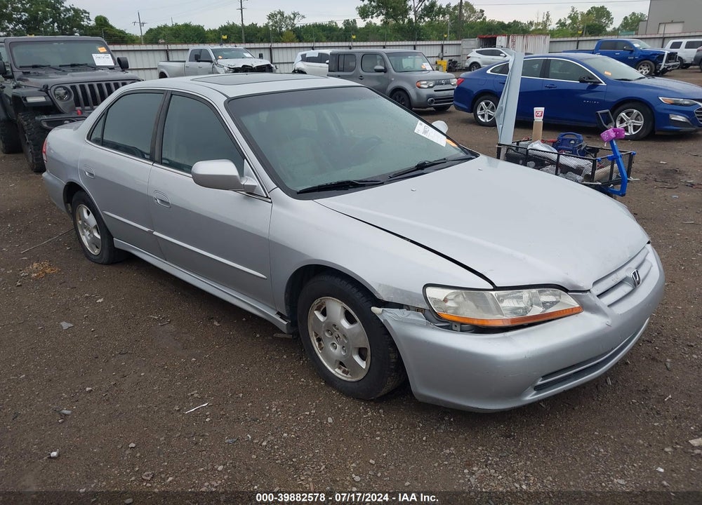 2002 HONDA ACCORD 3.0 EX VIN: 1HGCG16582A028208