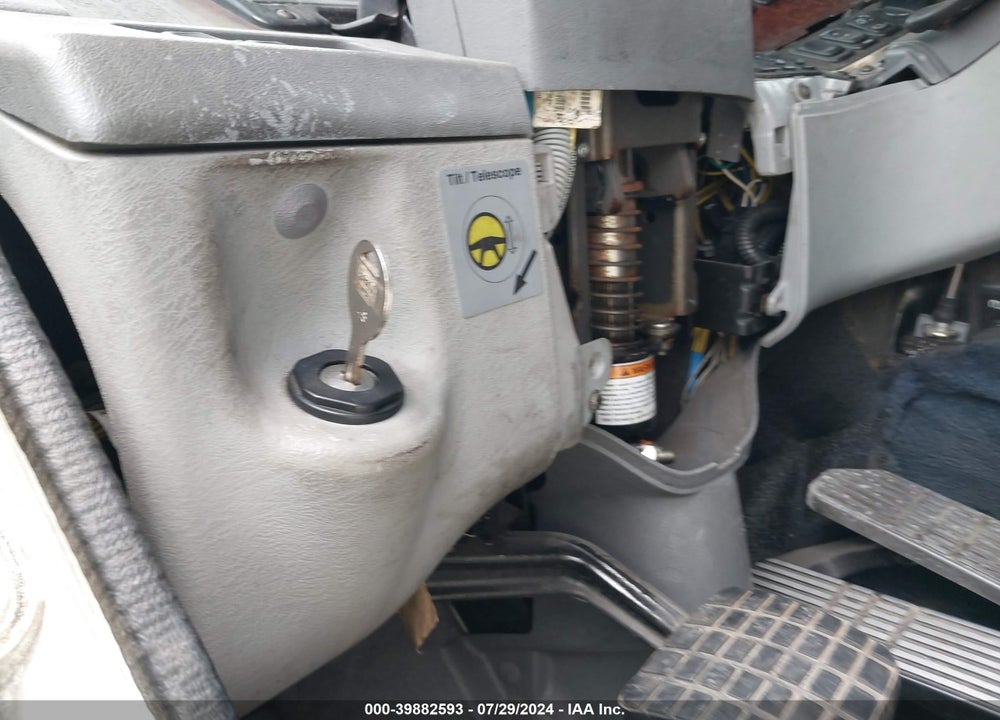 2006 FREIGHTLINER ARGOSY VIN: 1FUBAWCG36LW19225