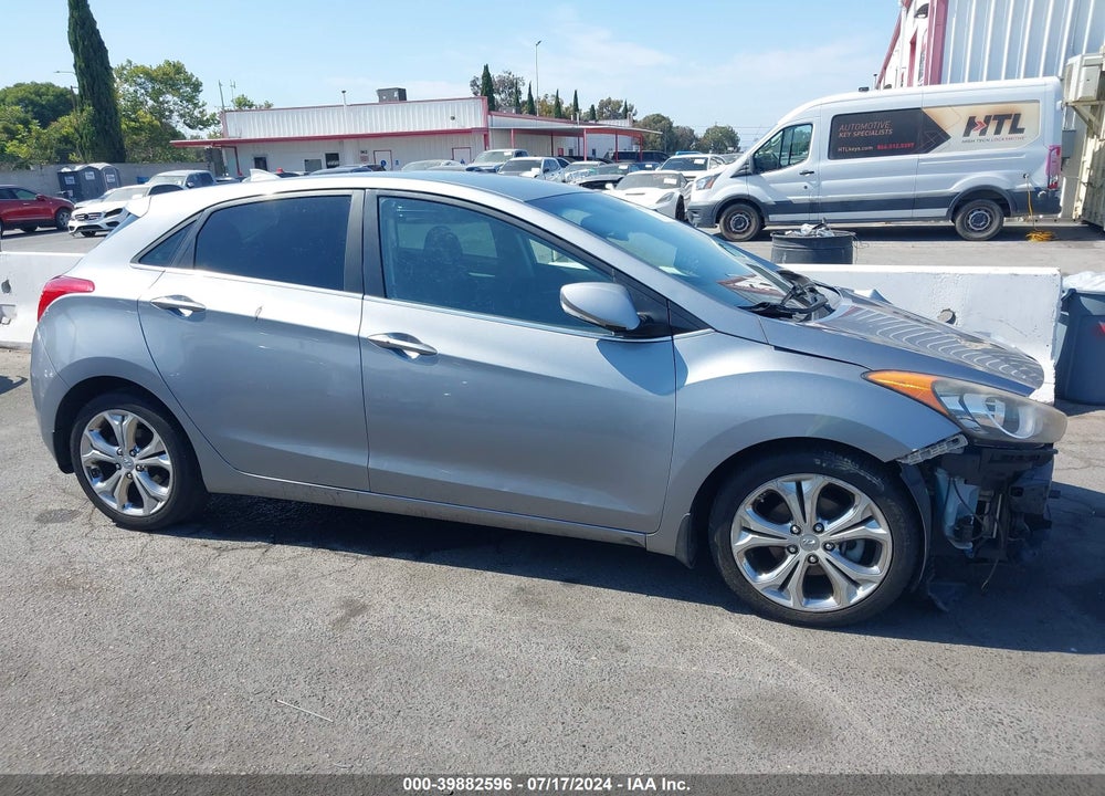2014 HYUNDAI ELANTRA GT VIN: KMHD35LH7EU197932