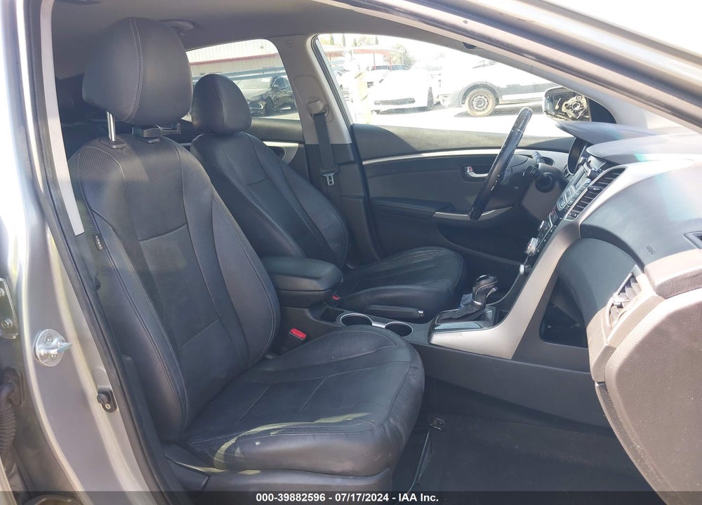 2014 HYUNDAI ELANTRA GT VIN: KMHD35LH7EU197932