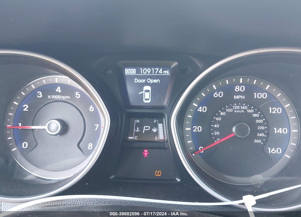 2014 HYUNDAI ELANTRA GT VIN: KMHD35LH7EU197932