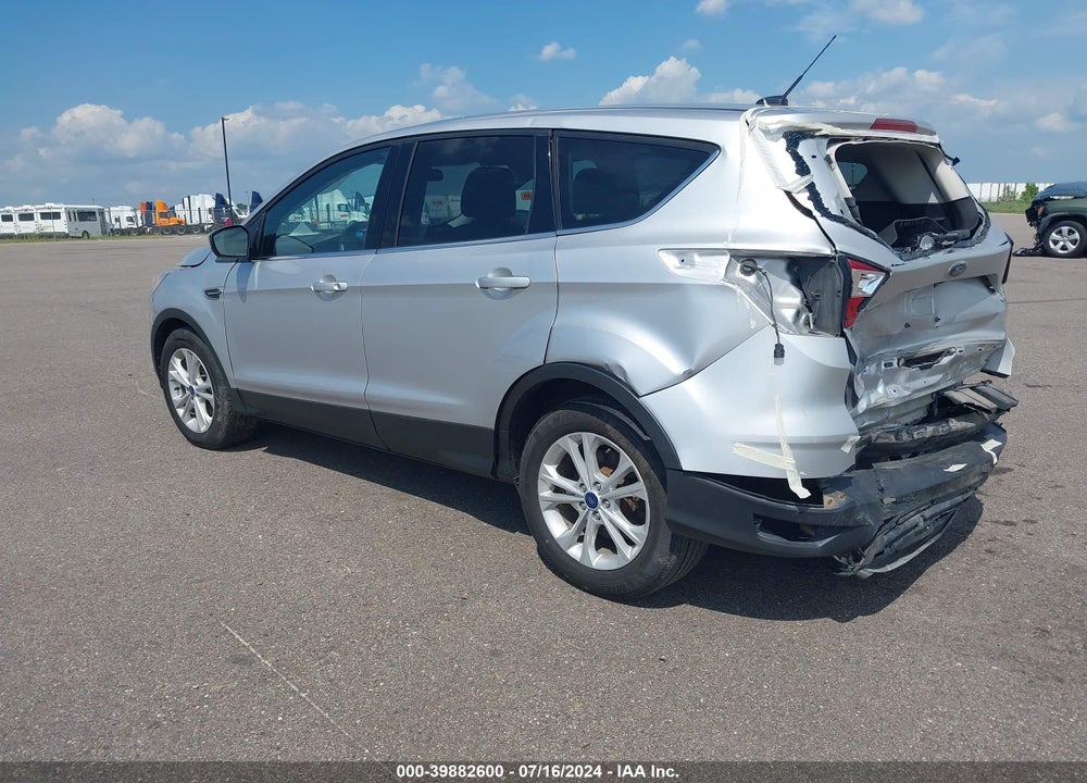 2017 FORD ESCAPE SE VIN: 1FMCU0GDXHUE98511