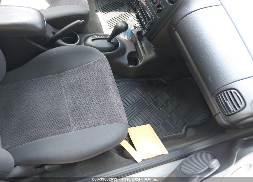 2000 DODGE NEON HIGHLINE VIN: 1B3ES46C8YD756027