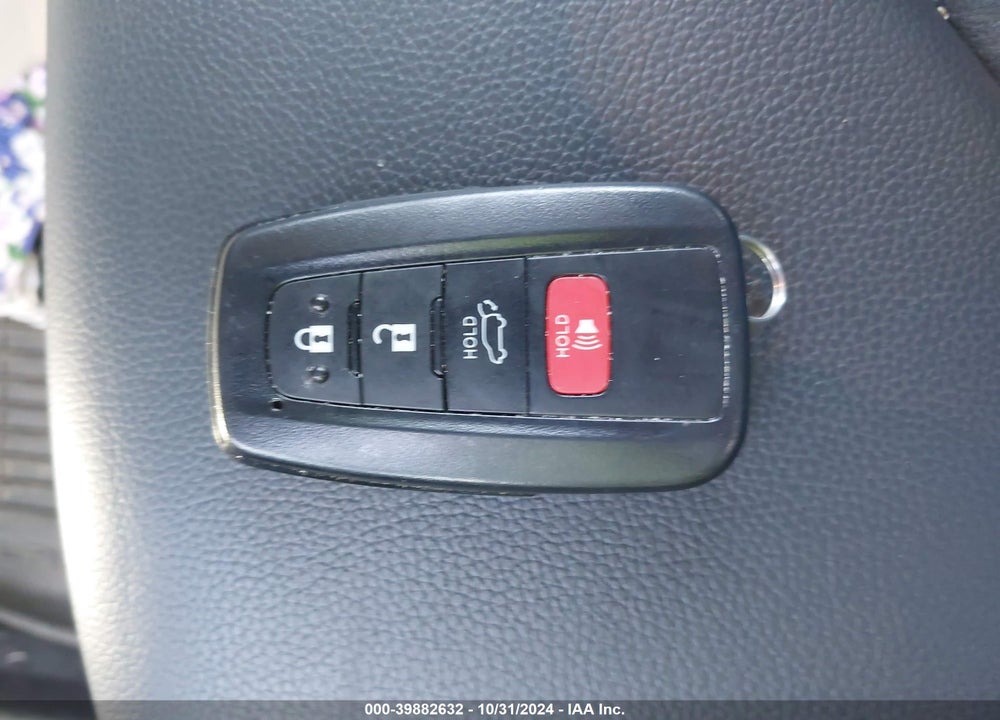 2022 TOYOTA HIGHLANDER XSE VIN: 5TDLZRBH3NS246099