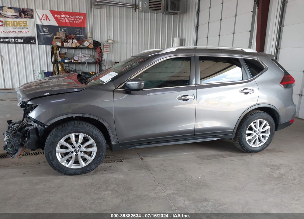 2018 NISSAN ROGUE SV VIN: JN8AT2MTXJW450768
