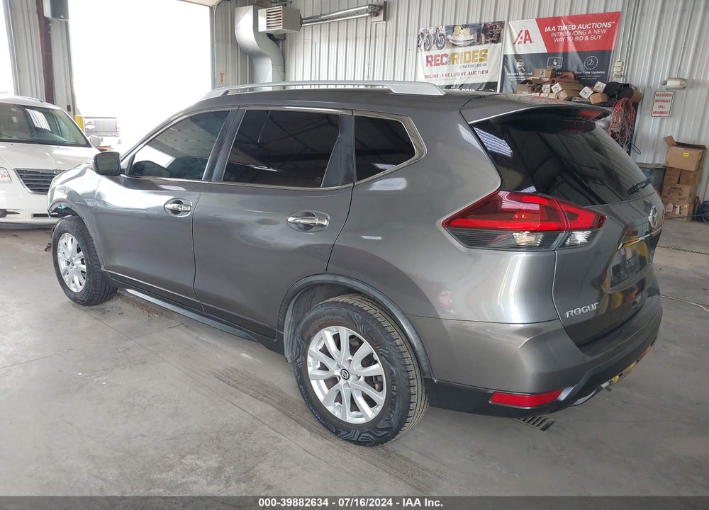 2018 NISSAN ROGUE SV VIN: JN8AT2MTXJW450768