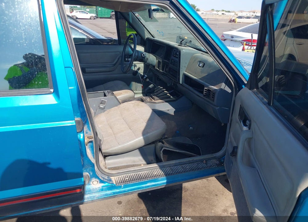 1993 JEEP CHEROKEE SPORT VIN: 1J4FJ68S4PL588892
