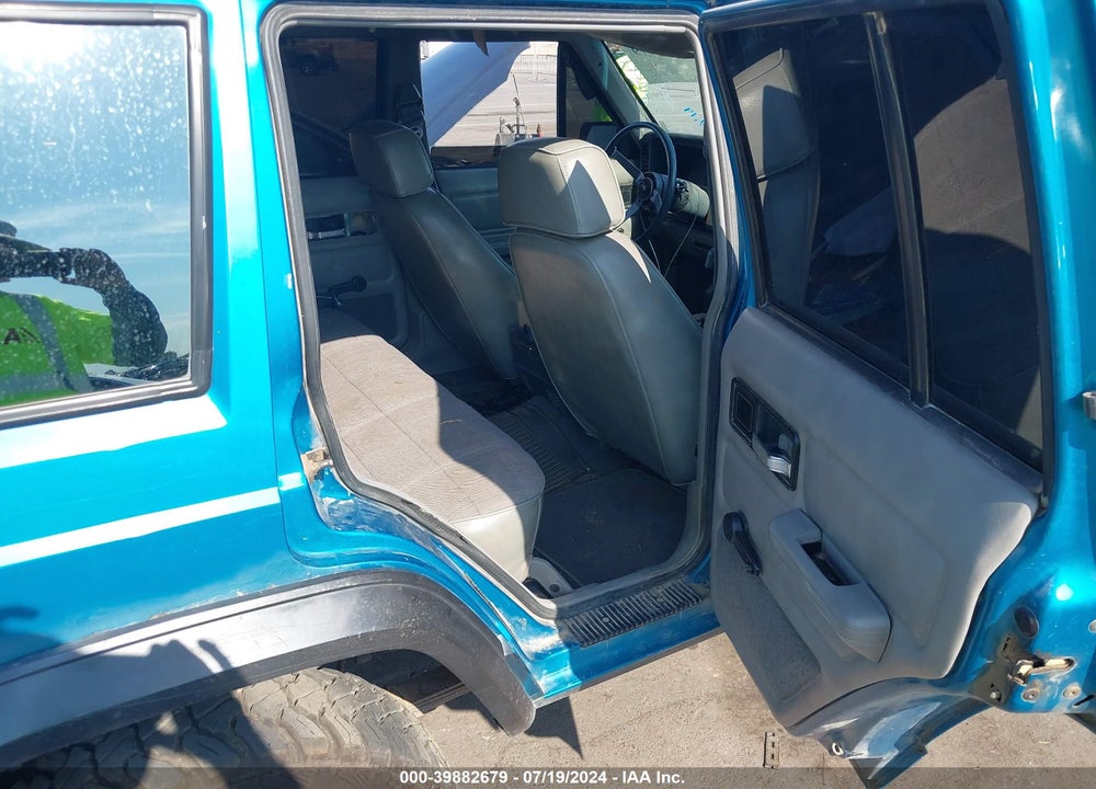 1993 JEEP CHEROKEE SPORT VIN: 1J4FJ68S4PL588892