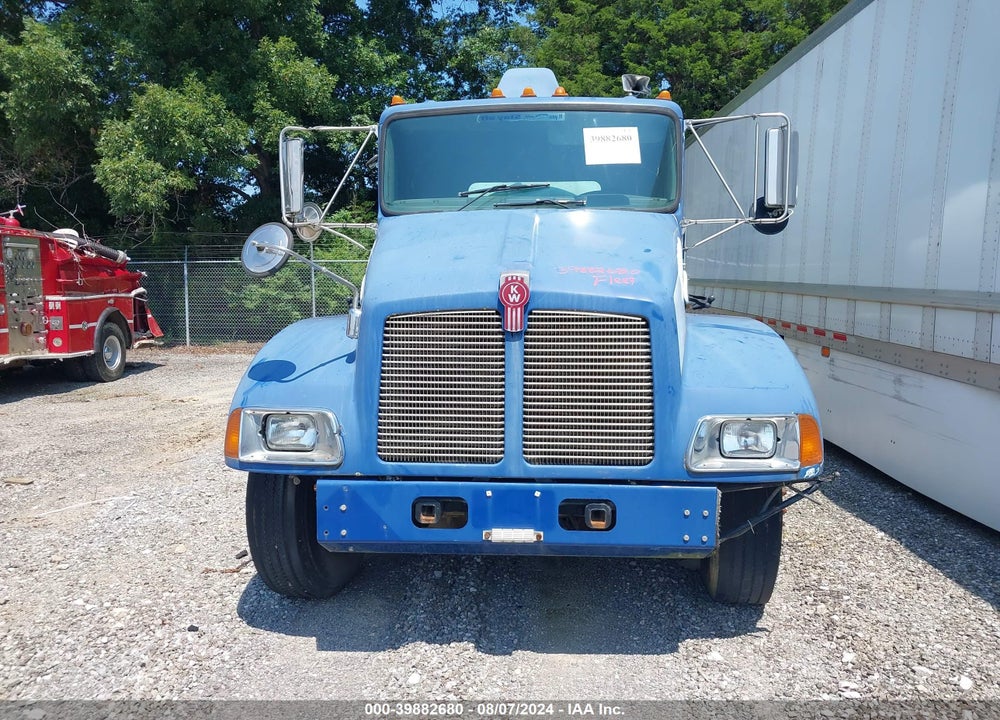 2004 KENWORTH CONSTRUCTION T300 VIN: 2NKMHD7X44M057250