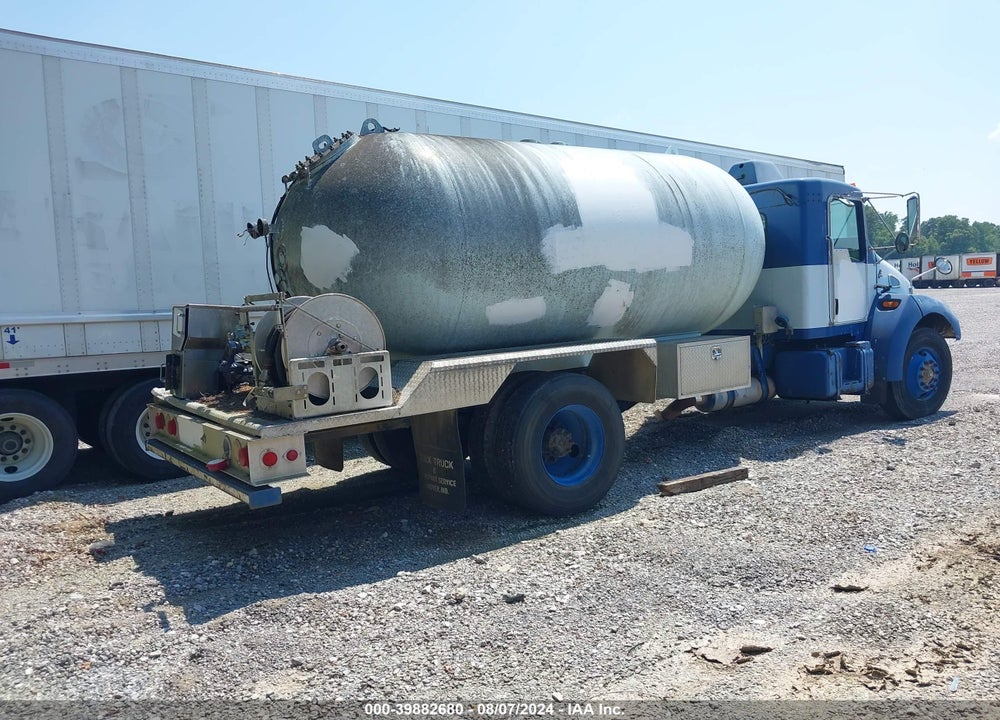 2004 KENWORTH CONSTRUCTION T300 VIN: 2NKMHD7X44M057250