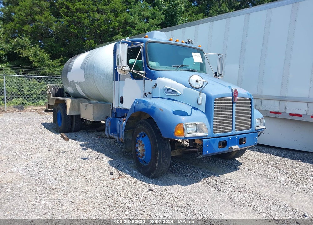 2004 KENWORTH CONSTRUCTION T300 VIN: 2NKMHD7X44M057250