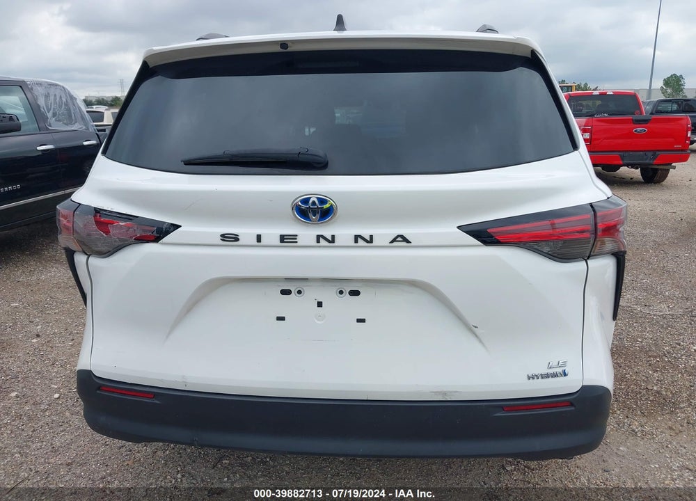 2021 TOYOTA SIENNA LE VIN: 5TDKRKEC1MS026400