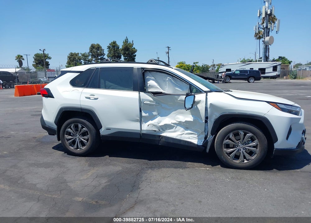 2022 TOYOTA RAV4 HYBRID XLE PREMIUM VIN: JTMB6RFV7ND532327