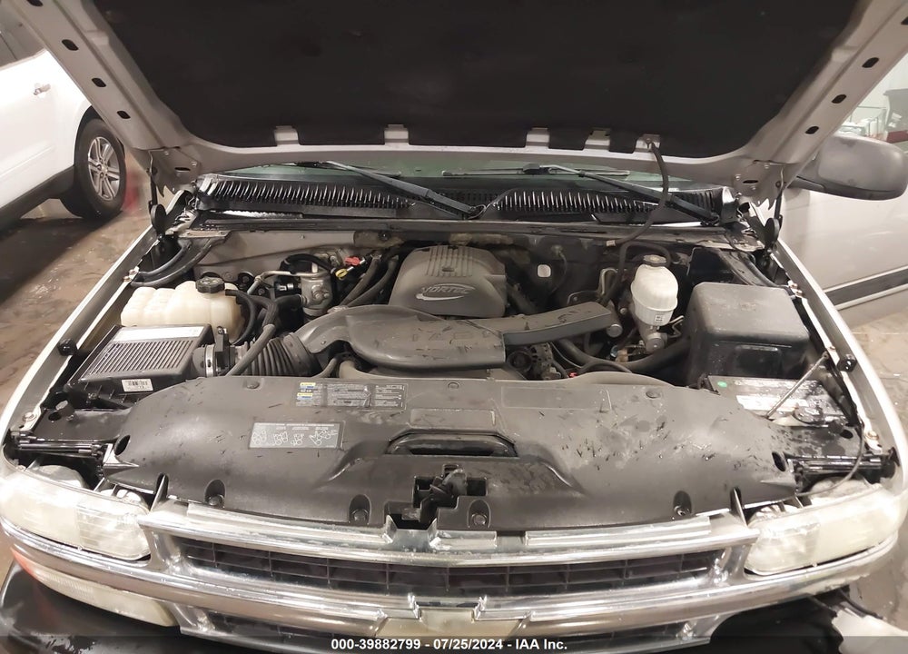2004 CHEVROLET SUBURBAN 1500 LS VIN: 1GNEC16Z34J229045