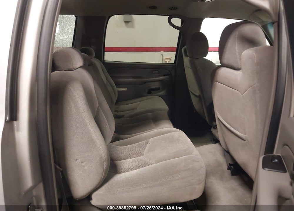 2004 CHEVROLET SUBURBAN 1500 LS VIN: 1GNEC16Z34J229045
