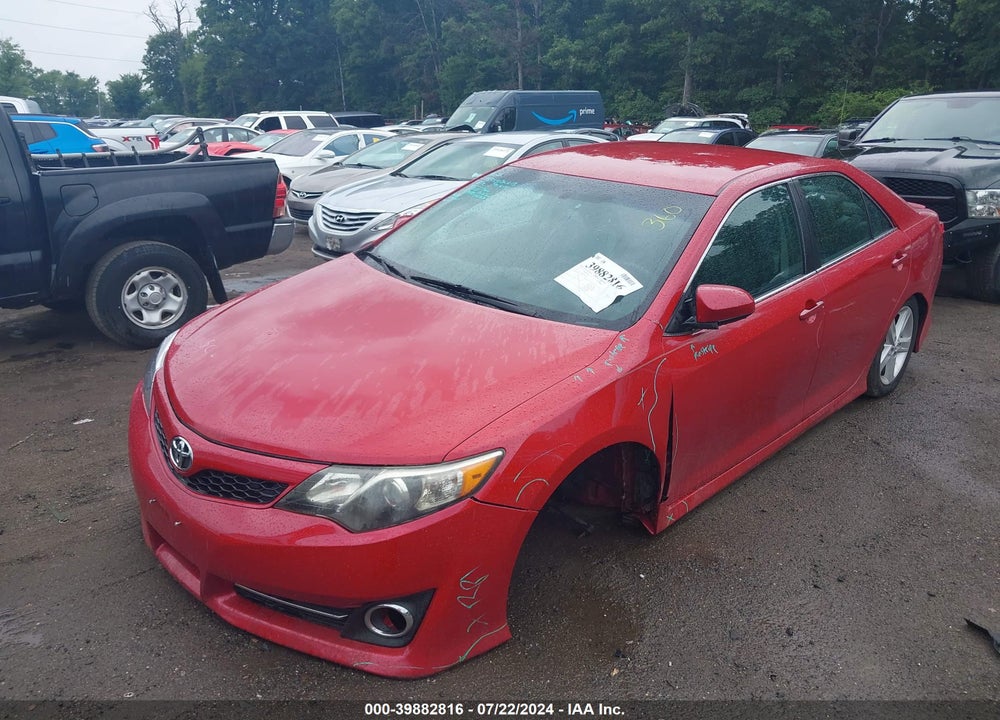 2013 TOYOTA CAMRY SE VIN: 4T1BF1FK8DU647097