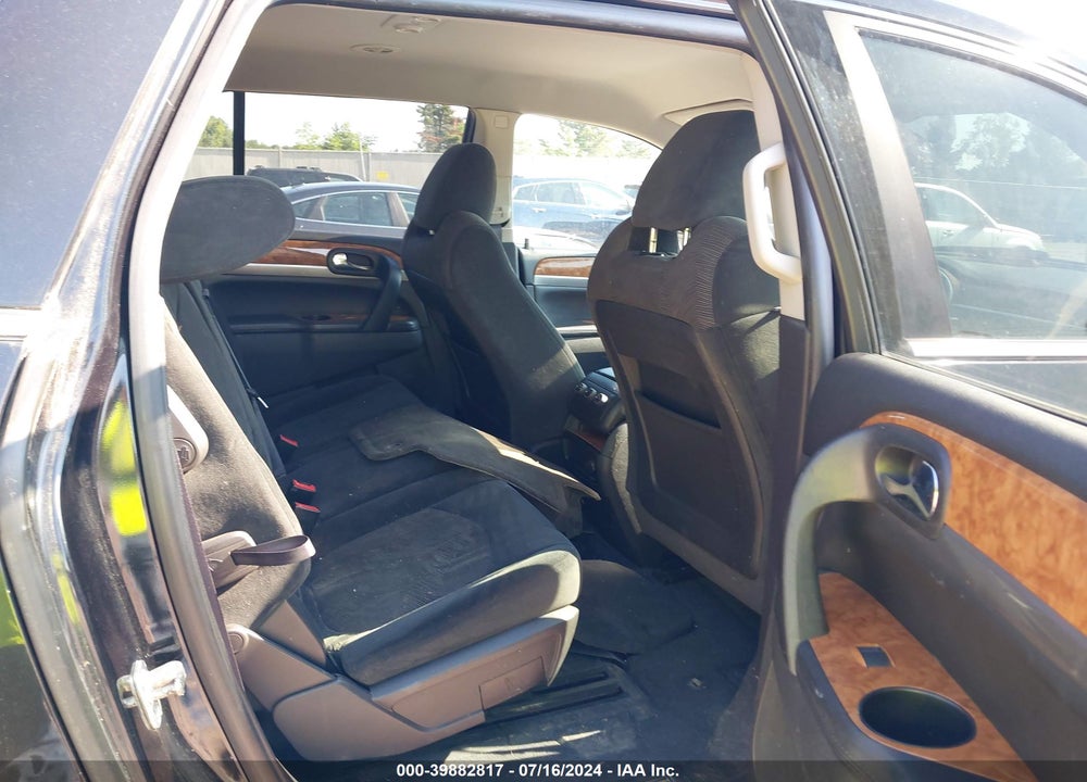 2011 BUICK ENCLAVE CX VIN: 5GAKRAED6BJ360601