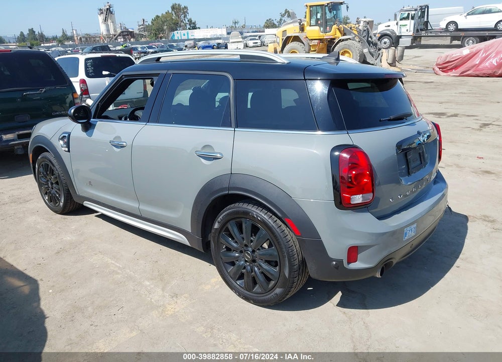 2018 MINI COUNTRYMAN COOPER S VIN: WMZYT5C3XJ3E69211