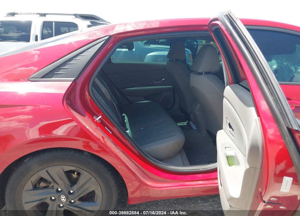 2022 HYUNDAI ELANTRA SEL VIN: KMHLS4AG8NU320334