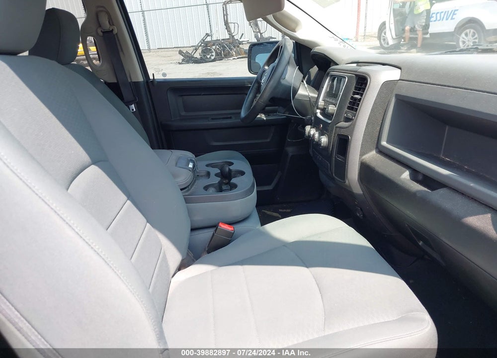 2019 RAM 1500 CLASSIC TRADESMAN QUAD CAB 4X2 6'4 BOX VIN: 1C6RR6FT1KS563087
