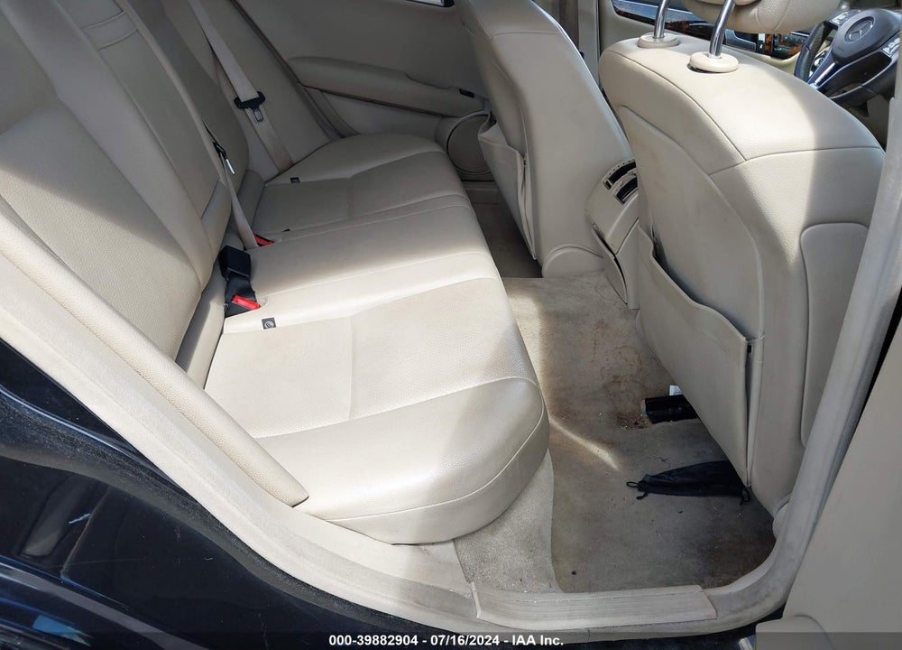 2014 MERCEDES-BENZ C 250 LUXURY/SPORT VIN: WDDGF4HB5ER314438