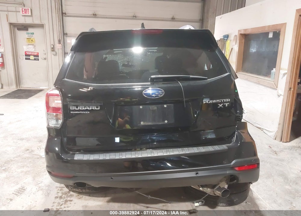 2018 SUBARU FORESTER 2.0XT TOURING VIN: JF2SJGWC3JH580381