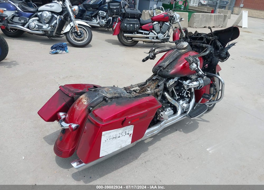2012 HARLEY-DAVIDSON FLHX STREET GLIDE VIN: 1HD1KBM11CB662271