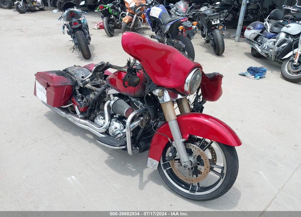 2012 HARLEY-DAVIDSON FLHX STREET GLIDE VIN: 1HD1KBM11CB662271