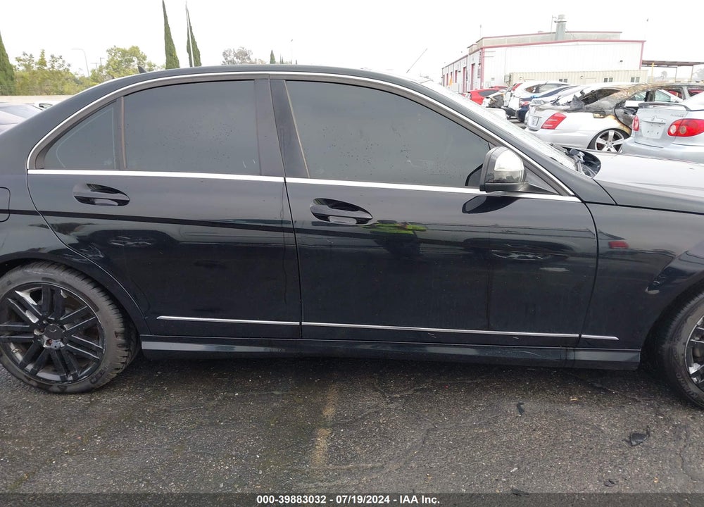 2008 MERCEDES-BENZ C 300 LUXURY/SPORT VIN: WDDGF54X38R016109