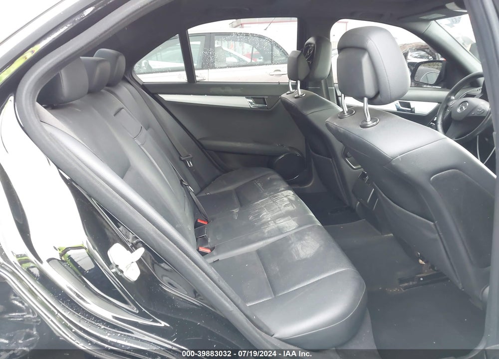 2008 MERCEDES-BENZ C 300 LUXURY/SPORT VIN: WDDGF54X38R016109