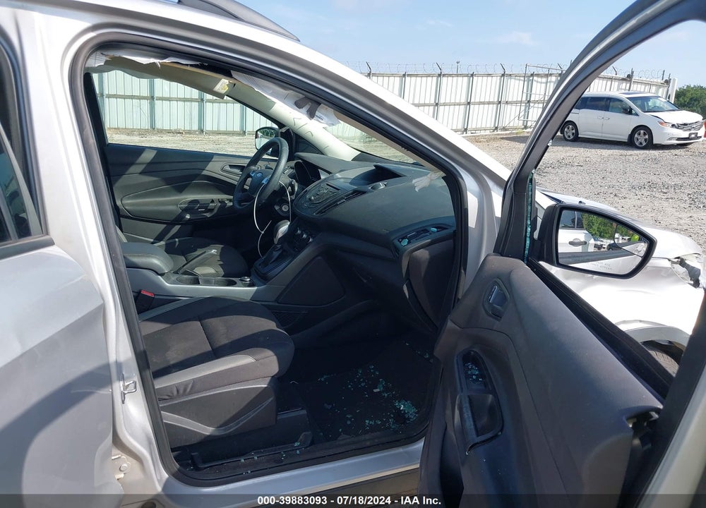 2015 FORD ESCAPE S VIN: 1FMCU0F75FUA93844