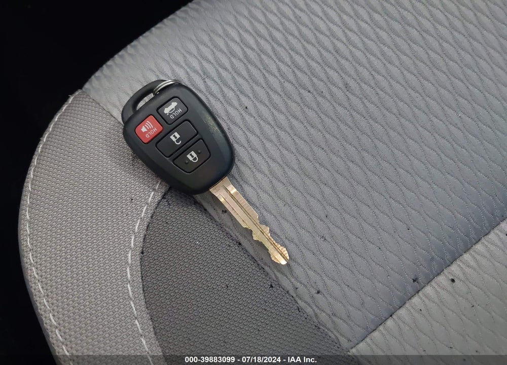 2017 TOYOTA COROLLA VIN: 2T1BURHE6HC948471