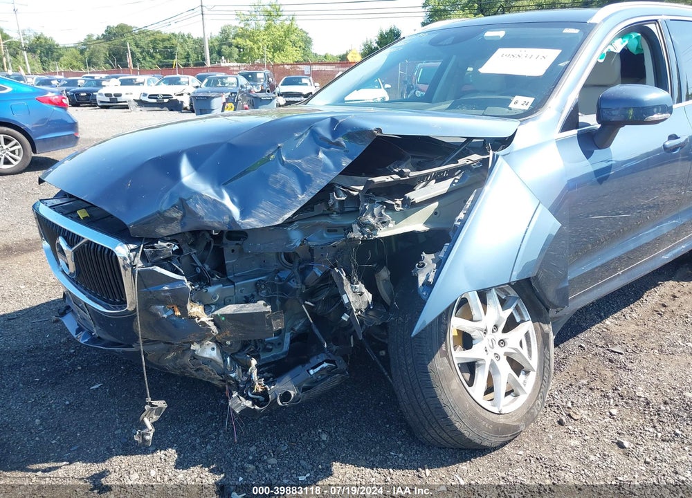 2019 VOLVO XC60 T5 MOMENTUM VIN: LYV102RK8KB358456