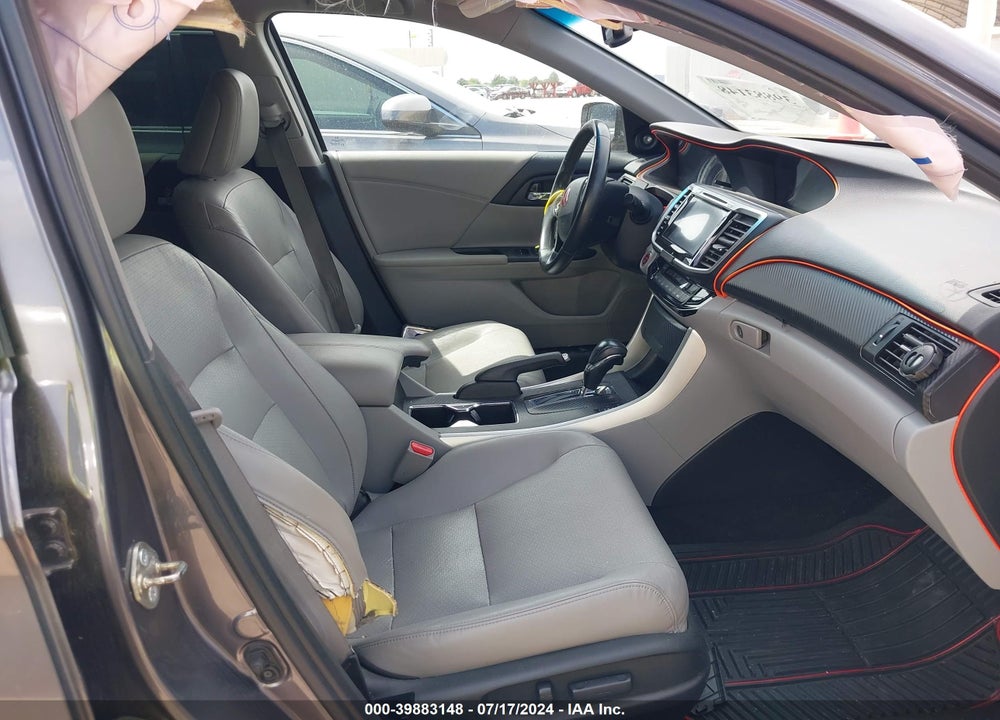 2016 HONDA ACCORD EX-L VIN: 1HGCR2F83GA195173