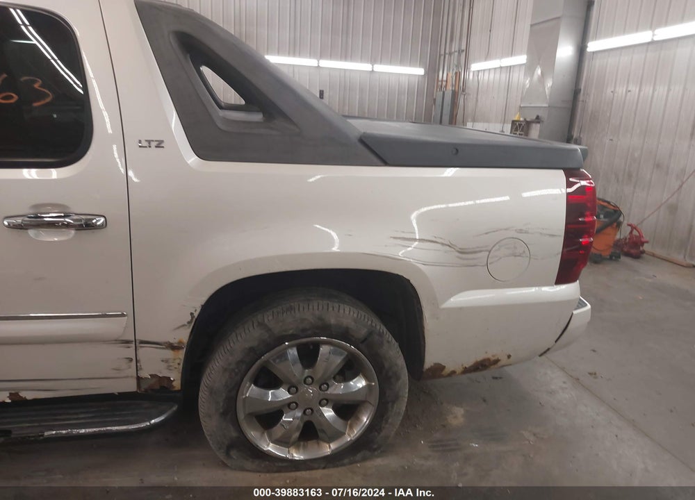 2008 CHEVROLET AVALANCHE 1500 LTZ VIN: 3GNFK12358G189437