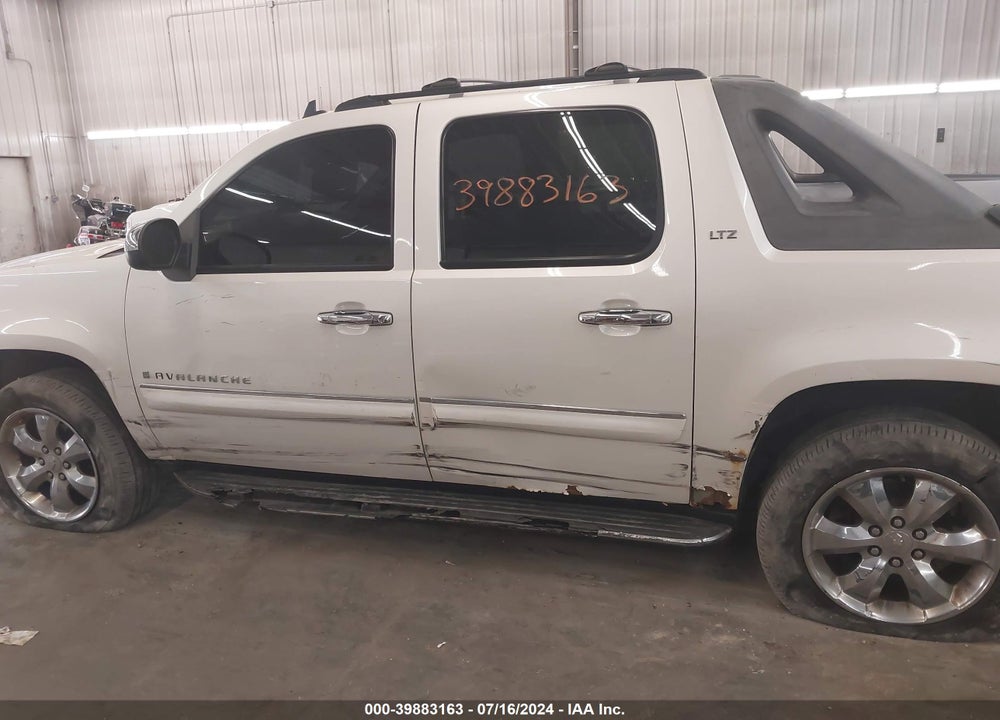 2008 CHEVROLET AVALANCHE 1500 LTZ VIN: 3GNFK12358G189437