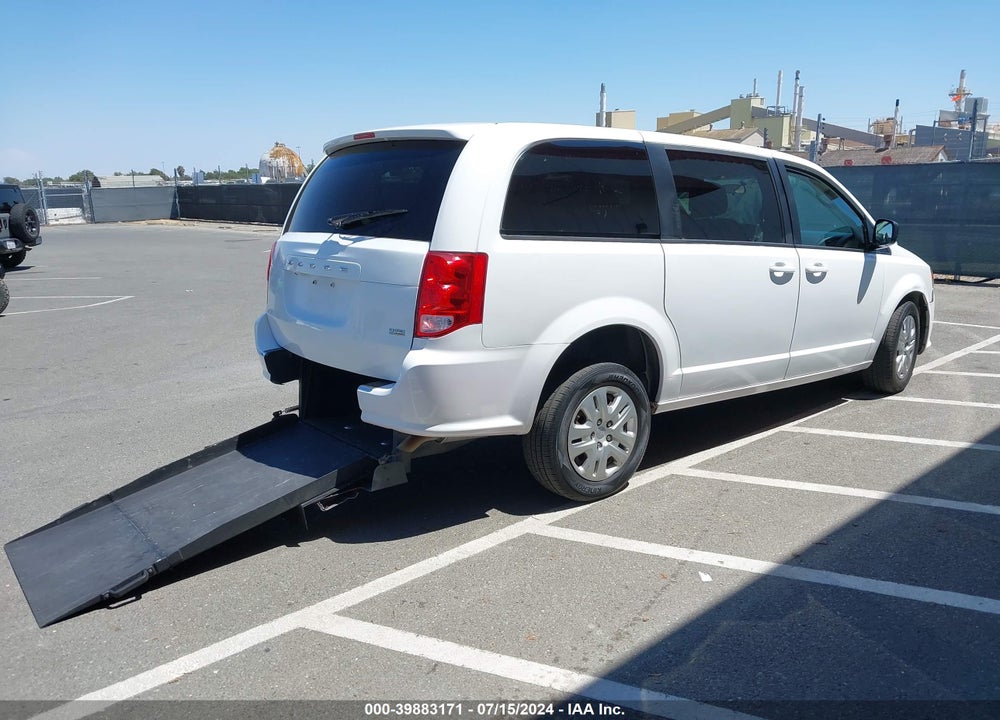 2018 DODGE GRAND CARAVAN SE VIN: 2C7WDGBG4JR244083