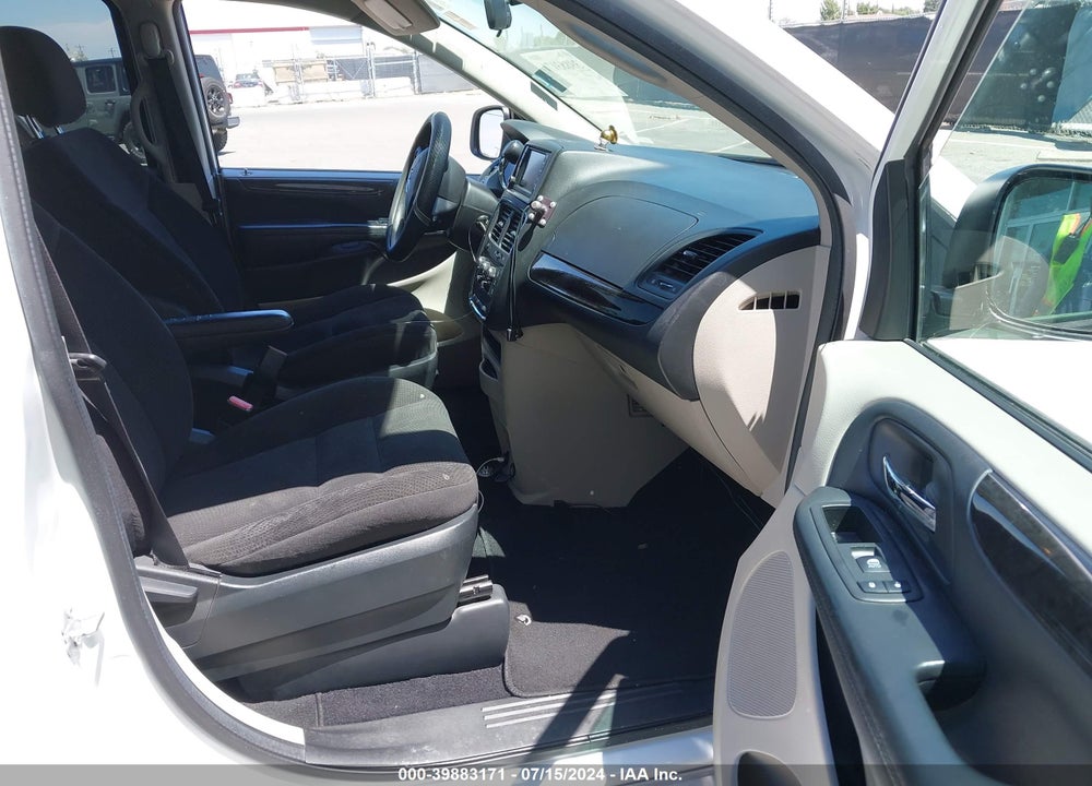 2018 DODGE GRAND CARAVAN SE VIN: 2C7WDGBG4JR244083