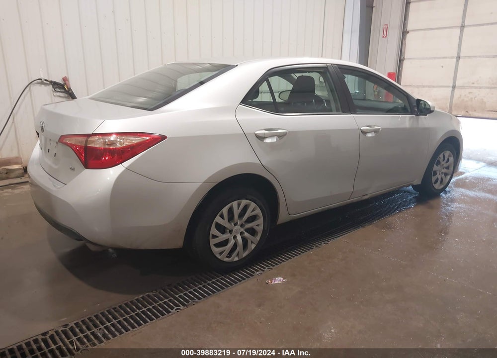 2018 TOYOTA COROLLA VIN: 2T1BURHE3JC081455