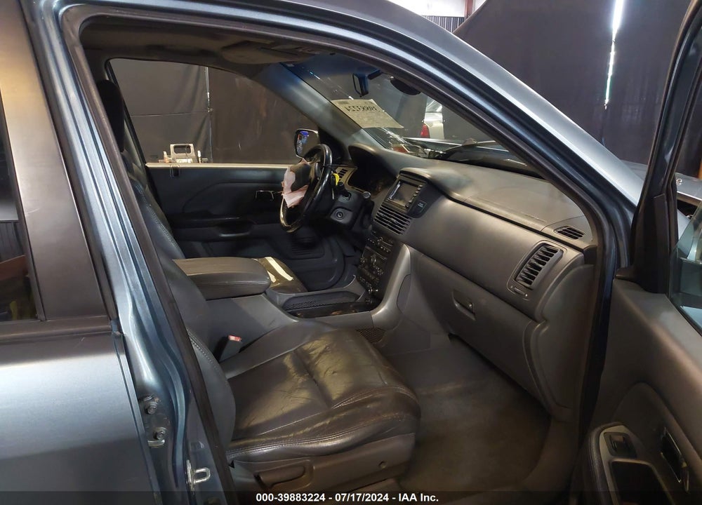 2005 HONDA PILOT EX-L VIN: 2HKYF18735H542471