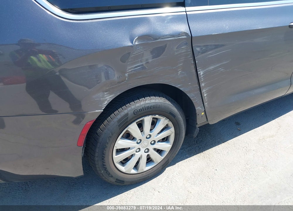 2020 CHRYSLER VOYAGER L VIN: 2C4RC1AG8LR210310