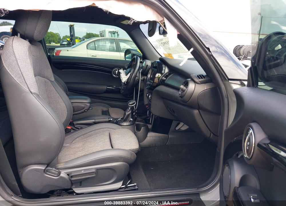 2016 MINI HARDTOP VIN: WMWXP7C50G2A44296
