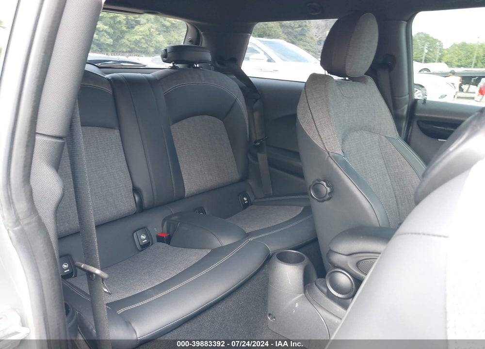 2016 MINI HARDTOP VIN: WMWXP7C50G2A44296