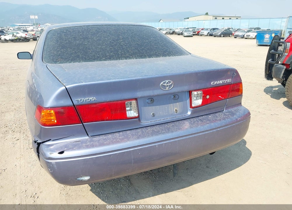 2000 TOYOTA CAMRY LE VIN: JT2BG22KXY0408167