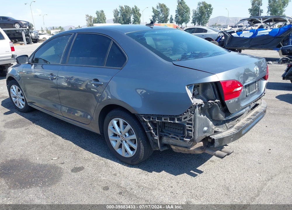2011 VOLKSWAGEN JETTA VIN: 3VWDZ7AJXBM011639